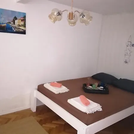 דירה House Haler
