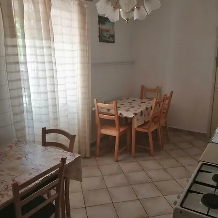 House Haler Apartmán *